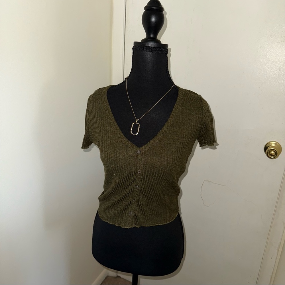 Forever 21 Olive Button-Up Crop Top
